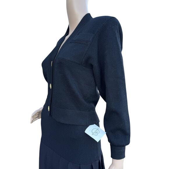 St. John Petite Black Santana Knit 2pc Skirt Suit Set Gold Button Cardigan Mini - Picture 10 of 16